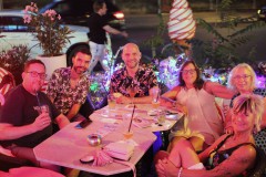 angesagte-Bar-Berlin-Wilde-Matilde-ShowBar-und-bestes-Deutsches-Restaurant-und-Cafe-Nikolaiviertel-Berlin-2026
