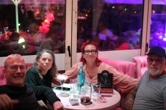 Dein-RestaurantTip-in-Berlin-in-der-angesagtesten-KarussellBar-mit-Show-Party-Berliner-Restaurant-Cafe-und-Variete-Bar-Berlin-Nikolaiviertel-wilde-matilde-2026