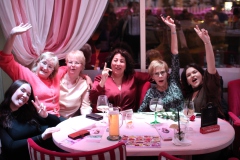 Wilde-Matilde-Deutsches-Restaurant-Variete-show-in-berlin-Nikolaiviertel-1