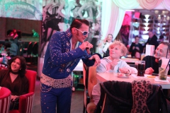 Wilde-Matilde-Deutsches-Restaurant-Variete-show-in-berlin-Nikolaiviertel-18