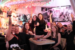 Wilde-Matilde-Deutsches-Restaurant-Variete-show-in-berlin-Nikolaiviertel-39