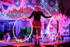 Wilde-Matilde-Deutsches-Restaurant-Variete-show-in-berlin-Nikolaiviertel-4