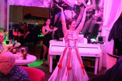 Wilde-Matilde-Deutsches-Restaurant-Variete-show-in-berlin-Nikolaiviertel-66