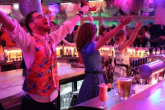 Wilde-Matilde-Variete-Show-Bar-Cafe-Deutsches-Restaurant-Fruehstuecks-Lokal-Nikolaiviertel-Berlin-11