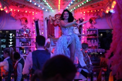 Wilde-Matilde-Variete-Show-Bar-Cafe-Deutsches-Restaurant-Fruehstuecks-Lokal-Nikolaiviertel-Berlin-39