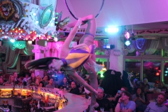 Wilde-Matilde-Variete-Show-Bar-Cafe-Deutsches-Restaurant-Fruehstuecks-Lokal-Nikolaiviertel-Berlin-4