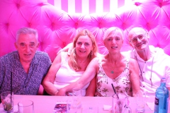 Dein-RestaurantTip-in-Berlin-in-der-angesagtesten-KarussellBar-mit-Show-Berliner-Restaurant-Cafe-und-Variete-Bar-Berlin-Nikolaiviertel-wilde-matilde-2026