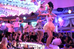 Wilde-Matilde-Deutsches-Restaurant-Variete-show-in-berlin-Nikolaiviertel-2