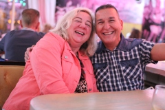 beste-Geburtstags-Idee-Knutschfleck-Show-und-Party-Bar-und-Dinner-Show-Restaurant-Berlin-Alexanderplatz-2026