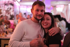 bestes-Erlebnis-fuer-Dating-in-Berlin-Nikolaiviertel-Variete-Show-Bar-Cafe-Deutsches-Restaurant-auch-fuer-Gruppen-Wilde-Matilde-mit-Authentischer-Berliner-Kueche