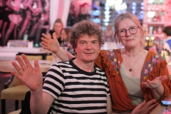 Dein-RestaurantTip-in-Berlin-in-der-angesagtesten-KarussellBar-mit-Show-Party-Berliner-Restaurant-Cafe-und-Variete-Bar-Berlin-Nikolaiviertel-wilde-matilde-2026