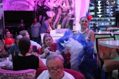 beste-Idee-Berlin-Variete-Wilde-Matilde-Varite-Show-Bar-und-Erlebnisrestaurant-Nikolaiviertel-2026