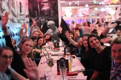 beste-Idee-Berlin-Variete-Wilde-Matilde-Varite-Show-Bar-und-Erlebnisrestaurant-mit-Berlin-Tapas-Nikolaiviertel-2026