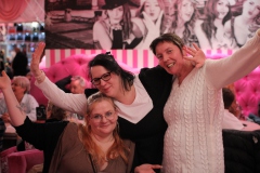 Wilde-Matilde-Deutsches-Restaurant-Variete-show-in-berlin-Nikolaiviertel-37