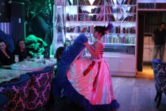 Wilde-Matilde-Deutsches-Restaurant-Variete-show-in-berlin-Nikolaiviertel-60