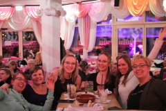 Wilde-Matilde-Deutsches-Restaurant-Variete-show-in-berlin-Nikolaiviertel-7