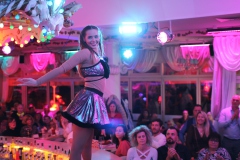 Wilde-Matilde-Karussell-Bar-Variete-Cafe-Deutsches-Restaurant-Berlin-Nikolaiviertel-17