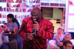 Wilde-Matilde-Karussell-Bar-Variete-Cafe-Deutsches-Restaurant-Berlin-Nikolaiviertel-47