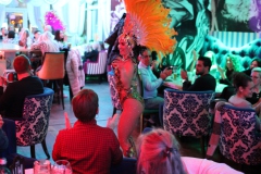 Wilde-Matilde-Karussell-Bar-Variete-Cafe-Deutsches-Restaurant-Berlin-Nikolaiviertel-9