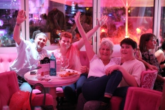 beste-Idee-Berlin-Variete-Wilde-Matilde-Varite-Show-Bar-und-Erlebnisrestaurant-und-Deutscher-Kueche-Nikolaiviertel-2026