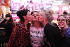 Wilde-Matilde-Deutsches-Restaurant-Variete-show-in-berlin-Nikolaiviertel-17