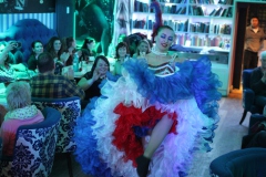 Wilde-Matilde-Deutsches-Restaurant-Variete-show-in-berlin-Nikolaiviertel-6