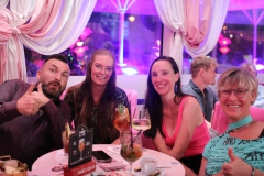 Dein-RestaurantTip-in-Berlin-in-der-angesagtesten-KarussellBar-mit-Show-Party-Berliner-Restaurant-Cafe-und-Variete-Bar-Berlin-Nikolaiviertel-wilde-matilde-2026