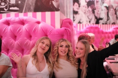 beste-Geburtstags-Idee-Knutschfleck-Show-und-Party-Bar-und-Dinner-Show-Restaurant-Berlin-Alexanderplatz-2026