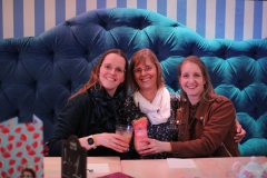 Wilde-Matilde-Deutsches-Restaurant-Variete-show-in-berlin-Nikolaiviertel-17