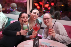 Wilde-Matilde-Deutsches-Restaurant-Variete-show-in-berlin-Nikolaiviertel-27