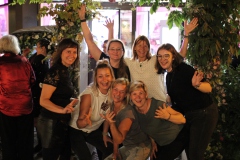 beste-Idee-in-Berlin-fuer-Gruppen-Abendessen-Wilde-Matilde-Variete-Erlebnis-Deutsches-Restaurant-Cafe-und-Karussell-Bar-im-Nikolaiviertel-ist-die-beste-Idee-fuer-dein-Event-2