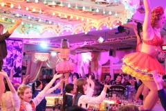 Wilde-Matilde-Bar-Deutsches-Restaurant-Cafe-und-Variete-im-historischen-Nikolaiviertel-Berlin-2025-12