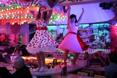 Wilde-Matilde-Bar-Deutsches-Restaurant-Cafe-und-Variete-im-historischen-Nikolaiviertel-Berlin-2025-44