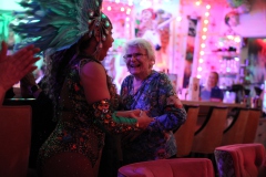 Wilde-Matilde-Bar-Deutsches-Restaurant-Cafe-und-Variete-im-historischen-Nikolaiviertel-Berlin-2025-45