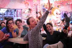 Wilde-Matilde-Bar-Deutsches-Restaurant-Cafe-und-Variete-im-historischen-Nikolaiviertel-Berlin-2025-46