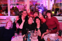 Wilde-Matilde-Bar-Deutsches-Restaurant-Cafe-und-Variete-im-historischen-Nikolaiviertel-Berlin-2025-51