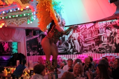 Wilde-Matilde-Bar-Deutsches-Restaurant-Cafe-und-Variete-im-historischen-Nikolaiviertel-Berlin-2025-69