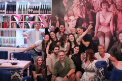 bestes-Erlebnis-in-Berlin-Nikolaiviertel-Variete-Show-Bar-Cafe-Deutsches-Restaurant-auch-fuer-Gruppen-Wilde-Matilde-mit-Authentischer-Berliner-Kueche