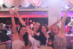 bestes-Teamevent-Erlebnis-in-Berlin-Wilde-Matilde-Eventlocation-Bar-Restaurant-Variete-show-Nikolaiviertel-Februar-fuer-Gruppen-2026