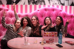 Wilde-Matilde-Deutsches-Restaurant-Variete-show-in-berlin-Nikolaiviertel-3