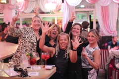 angesagte-Bar-Berlin-Wilde-Matilde-SHow-Bar-Deutsches-Restaurant-und-Cafe-Nikolaiviertel-Berlin-30