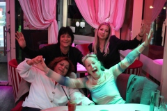 angesagte-Bar-Berlin-Wilde-Matilde-SHow-Bar-Deutsches-Restaurant-und-Cafe-Nikolaiviertel-Berlin-32