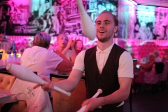 Beste-Variete-Show-Bar-und-Entertainment-Berlin-Wilde-Matilde-Dinner-and-Dance-Nikolaiviertel-Feb.-2026