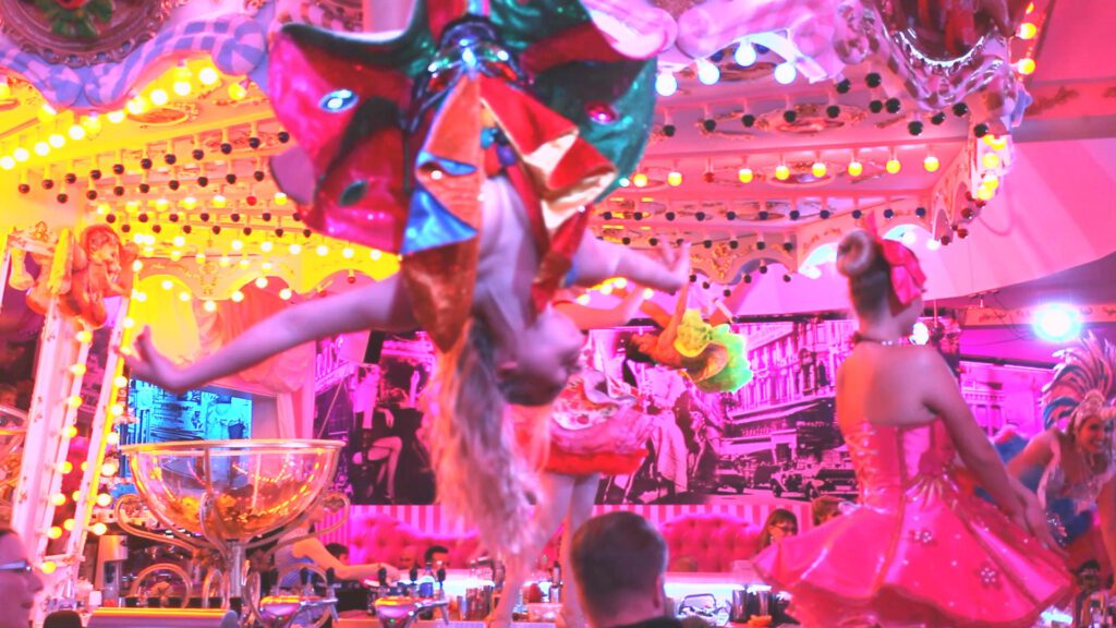 The Wilde Matilde Bar Berlin has the best show programs and the best Berlin variety show. 4 14