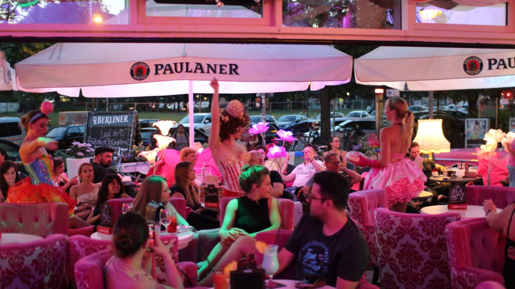 Berlin Varieté diesen Freitag in der Wilde Matilde Cocktailbar Berlin 6 201963638 4249013998490005 6161186028439532040 n