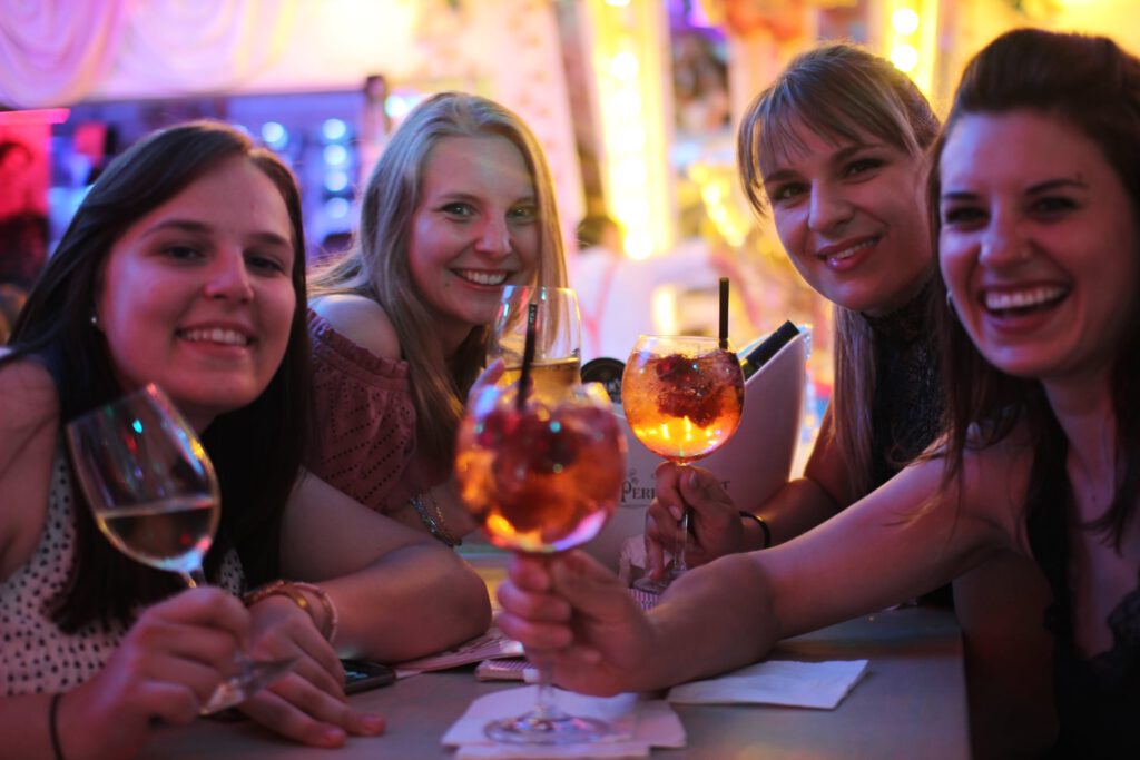 Wilde Matilde lädt euch für ein einzigartiges Gin Tasting Erlebnis in Berlin ein 3 109577274 3270154253042656 5372038597001810904 n