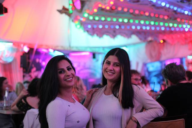 Du bist auf der Suche nach der perfekten Geschenkidee? Verschenke ein gemeinsames Erlebnis mit den Geschenkgutscheinen der Wilden Matilde 5 Fotos Wilde Matilde Party Bar Berlin Eventlocation Berlin 25.03.2022 und 26.03.2022 0 4