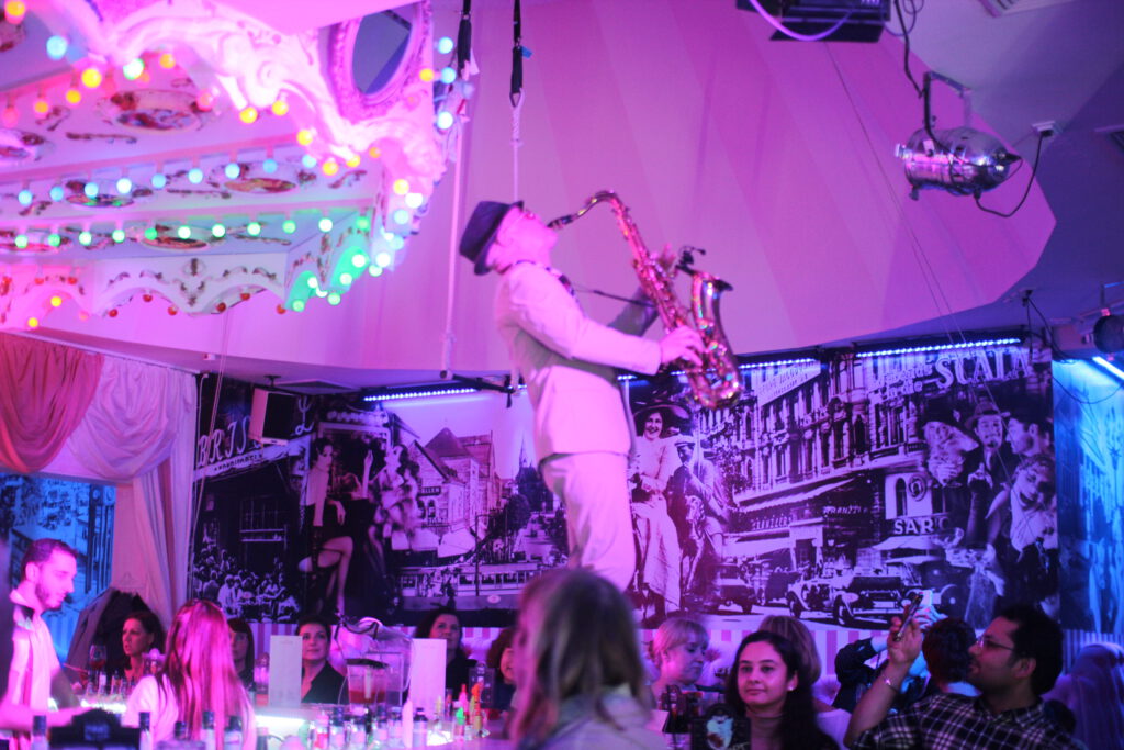 Musiker gesucht ! 2 000 4