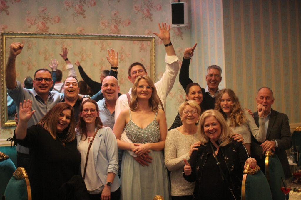 Birthday offer in Berlin 4 Knutschfleck Berlin Variete, Knutschfleck Party Bar Berlin, Knutschfleck Bar Berlin, Knutschfleck Berlin Variete Bar, Junggesellinnenabschied Party Berlin, JGA Pakete Berlin, Firmenfeier, Teamevent, Geburtstag, Junggesellenabschied Angebote, JGA Idee, Mädelsabend, Jahresfeier, Neujahrsfeier, Knutschfleck Bar unter dem Berliner Fernsehturm, Junggesellenabschied Pakete, Geburtstags Pakete, Gutschein, Geschenk, Tickets Berlin, Abendprogramm Berlin, Veranstaltungen in Berlin, Veranstaltungskalender, Weihnachtsfeier, Weihnachtsgutschein, Geschenkidee, Knutschfleckberlin, Knutschfleck, Bars, Bar, Bar near me, Club, JGA, Party Bilder Berlin, Gutscheine, Angebote, Pakete, Partybar, Restaurants für Gruppen Bars für Gruppen, Party Club Berlin, Partylocation, B2B, B2C, Firmenpaket, clubbing, Biergarten, Geburtstagsparty, Tickets, EintrittFrei, Nigthlife Berlin, Geburtstag Paket, Event, Teamevents, Restaurant, Deutsche Küche, Party Freitag, Party Samstag, Berlin, Nightclub, Kick Off Event, Incentiv, Get together, Mädelsabend, Disco, Discothek, Teamevent, Teamabend, Aftershowparty, Junggesellenabschied, AlexanderplatzEventlocation, Betriebsfeier, Livemusic, Cocktailbar, Cocktailbar Berlin, BarAlexanderplatz Show BarBerlin Firmenfeier Cocktailworkshop Burlesque Bar Cocktailkurs, Gutscheine Variete, Hochzeitstag, Gruppenevents, Touristenattraktion, Hennaabend Concierge Erlebnisgastronomie Event Partybilder Partyvideos Influencer Betriebsfeier, Firmenfeier, PartylocationNr1, toplocationberlin, Terrasse, Barnearme, GinTasting, Cocktailkurs, Showgirls Berlin, Deutsche Küche, BestBarBerlin, Eventlocation, Kick Off Berlin, Variete, teamabend. Gutscheine, Weihnachtsfeier, Firmenfeier, Tickets Berlin, Gutschein, Gutscheine in Berlin, Erlebnisse in Berlin, Weihnachtsgutscheine, Incentivs, B2B, Gruppenevents, Erlebnisgutschein, Tickets, Geschenkgutschein, Geschenkidee, Geburtstagsgutschein, Bars, Ginbar, Gin Bar mieten, Cocktailbar mieten, Barkeeper mieten, Gutschein, Gutscheine in Berlin, Erlebnisse in Berlin, Weihnachtsgutscheine, JGA Angebote, Tickets, Geschenkgutschein, Geschenkidee, Geburtstagsgutschein, Gutschein für Cocktailkurs, Cocktailkursgutschein, Cocktailworkshop-Gutschein, Cocktailgutschein, Gutschein für Variete in Berlin, Show-Gutschein, Gutschein für einen Showabend, Gutschein für Showdinner, Burlesque Tanzkurs Gutschein, Burlesquekurs- Gutschein, Gutschein für ein Gin Tasting in Berlin, Gin Tasting- Gutschein, Gutschein für ein candle light dinner berlin, Tickets für Variete Show in Berlin, Berlin Erlebnis- Restaurant am Alexanderplatz, verrückteste Bar in Berlin, Eventlocation in Berlin