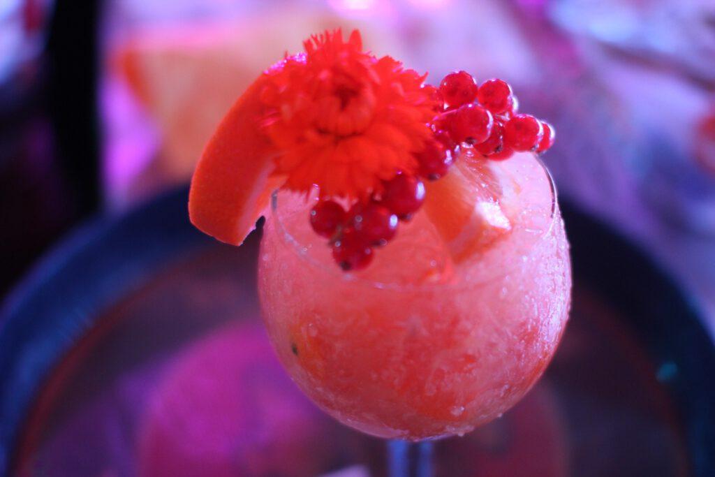 Event bar in the middl of Berlin 4 329522647 1874946792873816 2340439325486600271 n